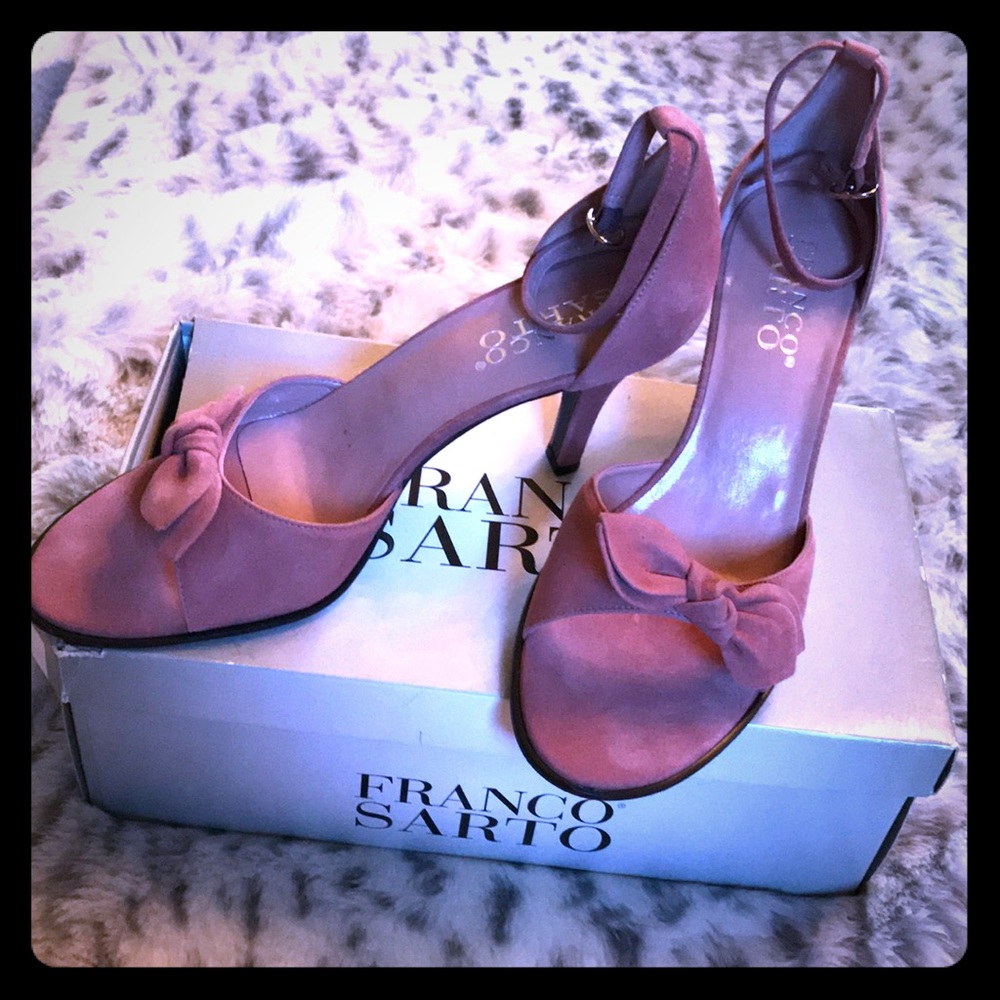Franco Sarto rose suede heels 🌹size 9 runs large